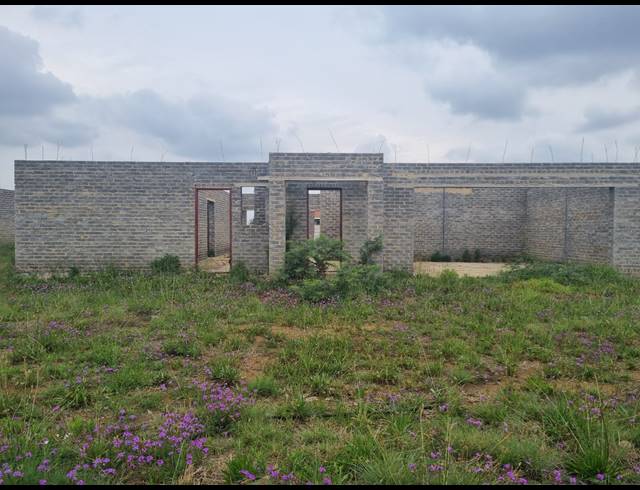 3 BEDROOM TOWNHOUSE FOR SALE IN ARCON PARK